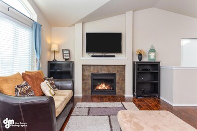 Living Room 9100-FULL