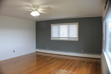 Upstairs living room 2
