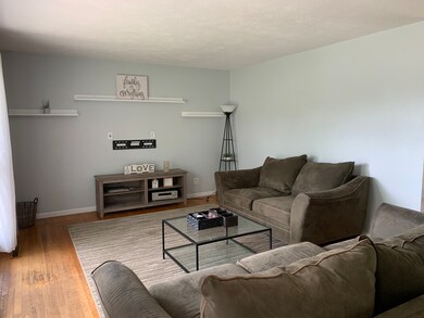 4112 31st St, Columbus, IN 47203 - photo 3