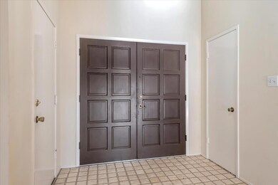 Interior entry area