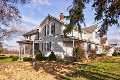 12895 E Curtis Rd, Frankenmuth, MI 48734 - photo 5