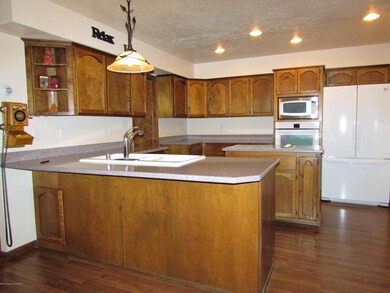 6-Kitchen