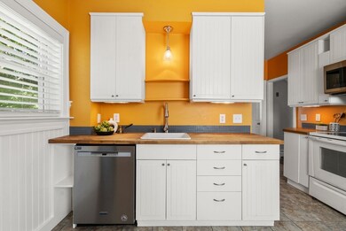 21 Linden St unit 21, Maynard, MA 01754 - photo 7