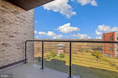 8980 Fascination Ct unit 412, Lorton, VA 22079 - photo 4