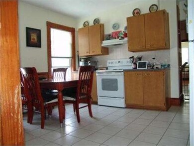 67 Hood St unit 3, Lynn, MA 01905 - photo 3