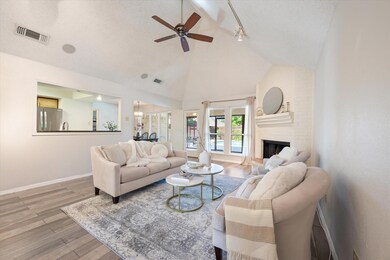 6417 Chilton Dr, North Richland Hills, TX 76182 - photo 5