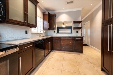 18021 SW 11th Ct, Pembroke Pines, FL 33029 - photo 5