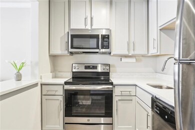 Coliseum Place Apartments unit 207, New Orleans, LA 70130 - photo 4