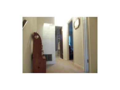 Upstairs Landing w/ 2bdrms/1bath