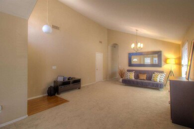 Living Room/Dining Area
