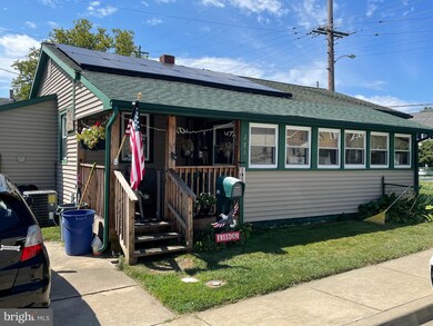 271 Market St, Penns Grove, NJ 08069 - photo 2