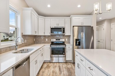 11530 Ridgeway Dr, Holland, MI 49424-7