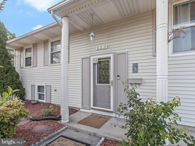 928 Princeton Terrace, Glen Burnie, MD 21060 - photo 2