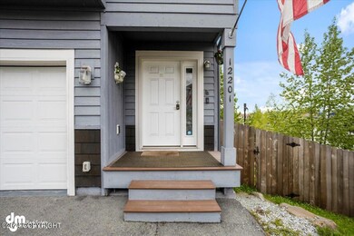 04-front exterior_IMG_4494
