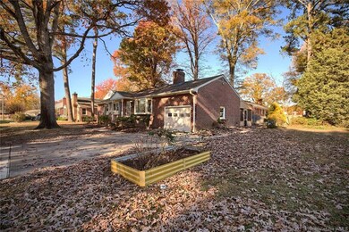 21 Frederick Dr, Newport News, VA 23601 - photo 3