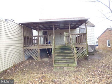 69 Devonshire Rd, Hagerstown, MD 21740 - photo 2