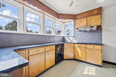 1100 Main St, Linfield, PA 19468 - photo 6