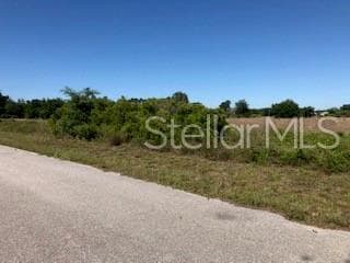 1712 Jackson Ave, Lehigh Acres, FL 33972 - photo 3