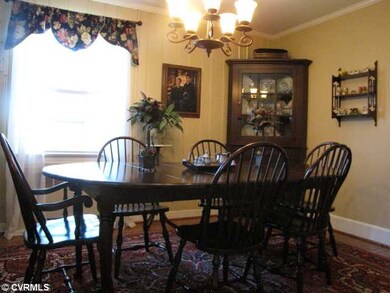 Dining Room - Dining table, China cabinet, side bo