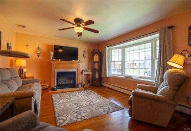 3033 Coplay Ln, Whitehall, PA 18052 - photo 4