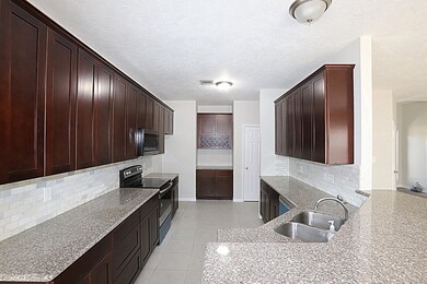 907 Conklin St, Houston, TX 77088 - photo 5