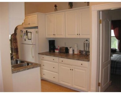 173 Winter St unit 2, Brockton, MA 02302 - photo 4