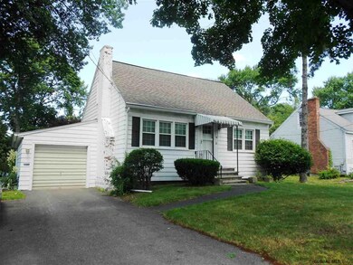 18 Bayberry Rd, Schenectady, NY 12306 - photo 2