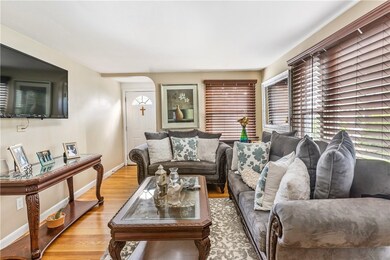 43 Wheeler Ave, Cranston, RI 02905 - photo 6