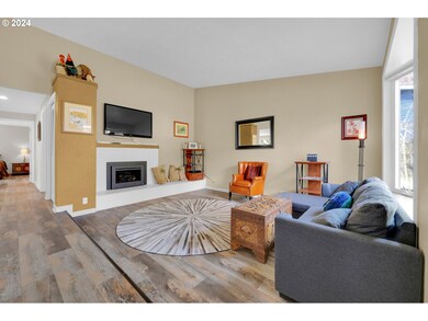 2812 Elysium Ave, Eugene, OR 97401 - photo 4