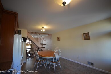 20 Simmons Ln, Staten Island, NY 10314 - photo 4