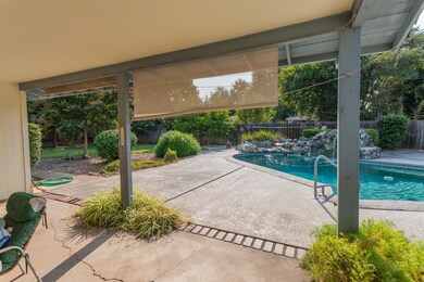 3728SuzanneWay-MLS-38