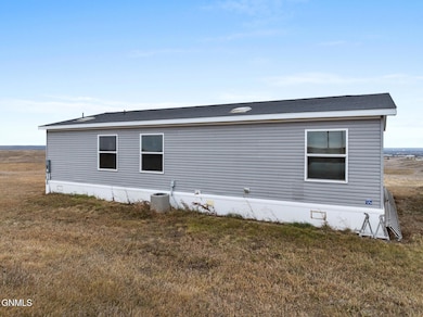 13705 55th St NW, Williston, ND 58801 - photo 5