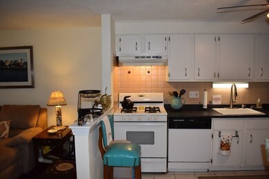 44 Main St unit 11, North Reading, MA 01864 - photo 3