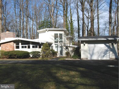 8936 Walker St, Fairfax, VA 22032 - photo 2