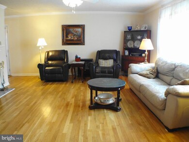 438 Henryton S, Laurel, MD 20724 - photo 3