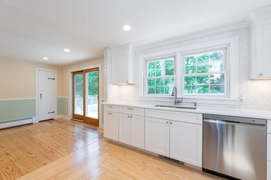 53 Bell St unit 5557, Nashua, NH 03064 - photo 4