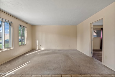 6774 E Calle la Paz unit A, Tucson, AZ 85715 - photo 6