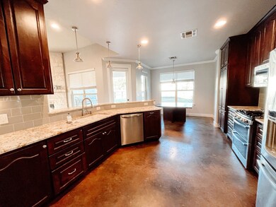 1209 Kyle Ln, Fredericksburg, TX 78624 - photo 6