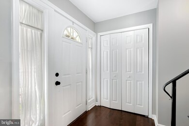 3004 Sugar Ln, Vienna, VA 22181 - photo 4