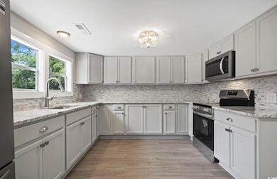 2074 Jem Ln, Conway, SC 29527 - photo 5