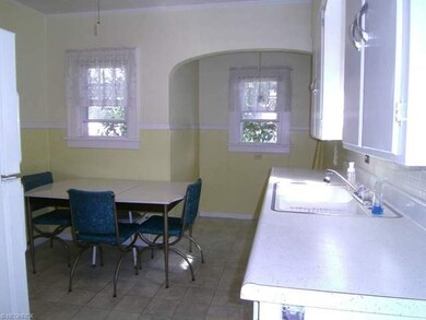 Extra Nook can be used for your Pantry!!!