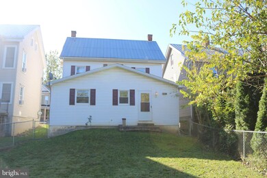 19 Oregon St, Mercersburg, PA 17236 - photo 2
