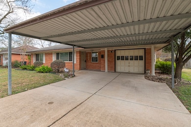 2111 Libbey Dr, Houston, TX 77018 - photo 4