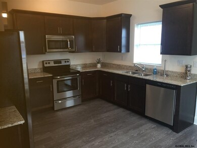 40 Reutter Dr, Selkirk, NY 12158 - photo 6