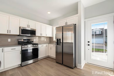 Front Entrance/Kitchen