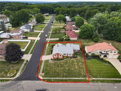 1402 Clinton St, Niles, OH 44446 - photo 4