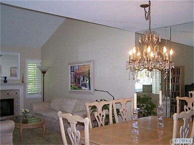 Dining Area in between Kitchen and Living Room