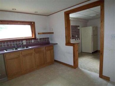 50 Cottage St, Orange, MA 01364 - photo 6