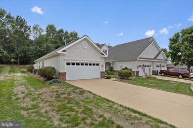 6984 Walnut Hill Dr, Gainesville, VA 20155 - photo 2