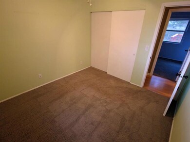 2330 W 58th St, Davenport, IA 52806 - photo 7